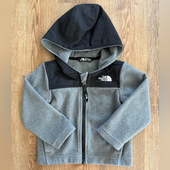 The North Face Toddler Boys Black and Gray Fleece Hooded Jacket - Picture 1 of 5